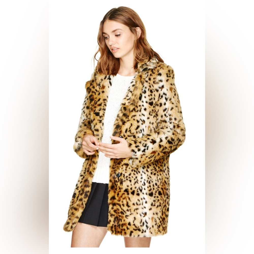 Aritzia Talula Faux Leopard Coat